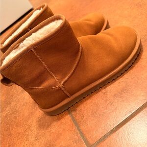 Koolaburra Cozy Shearling-Lined Suede Boot - Brown & Cream